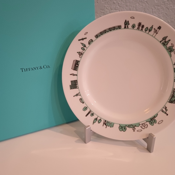 Tiffany & Co Mitsubishi Electric Anniversary Plate with box - Picture 2 of 3